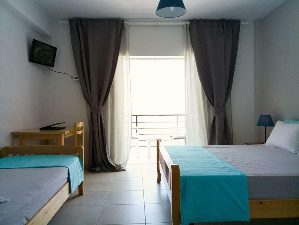 Sunset Boulevard Hotel เคพาโร ภายนอก รูปภาพ